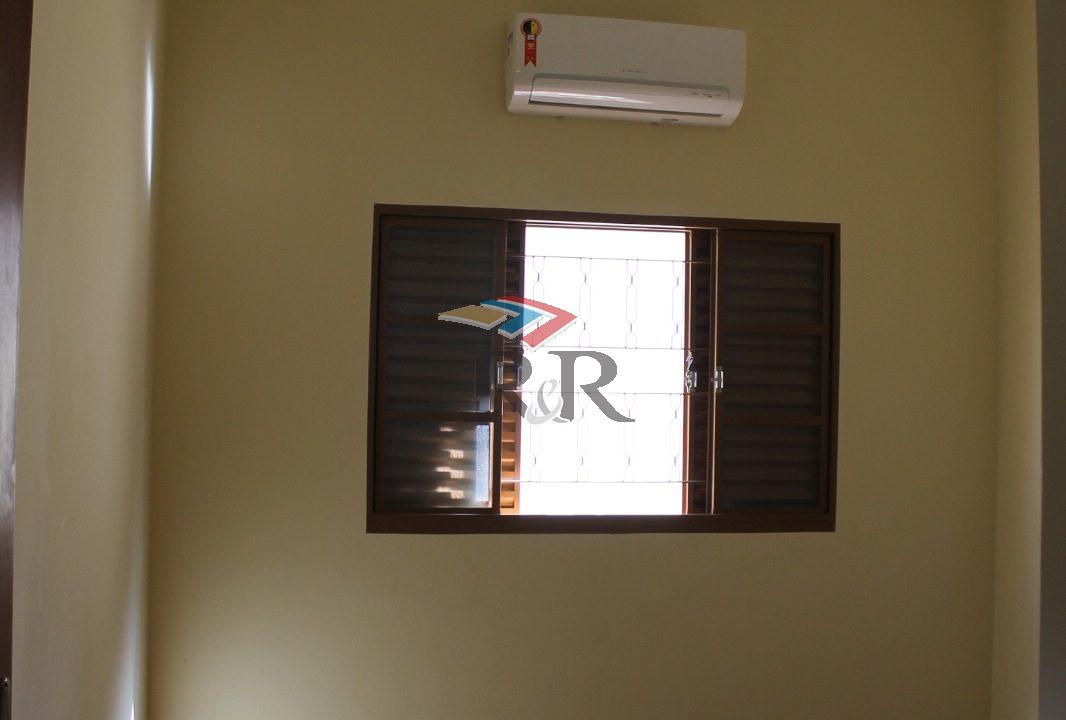 WhatsApp Image 2025-10-01 at 14.24.50 (1)