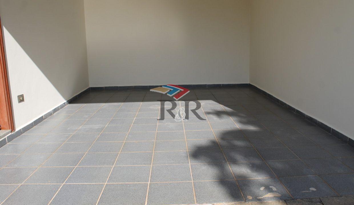 WhatsApp Image 2025-10-01 at 14.25.11