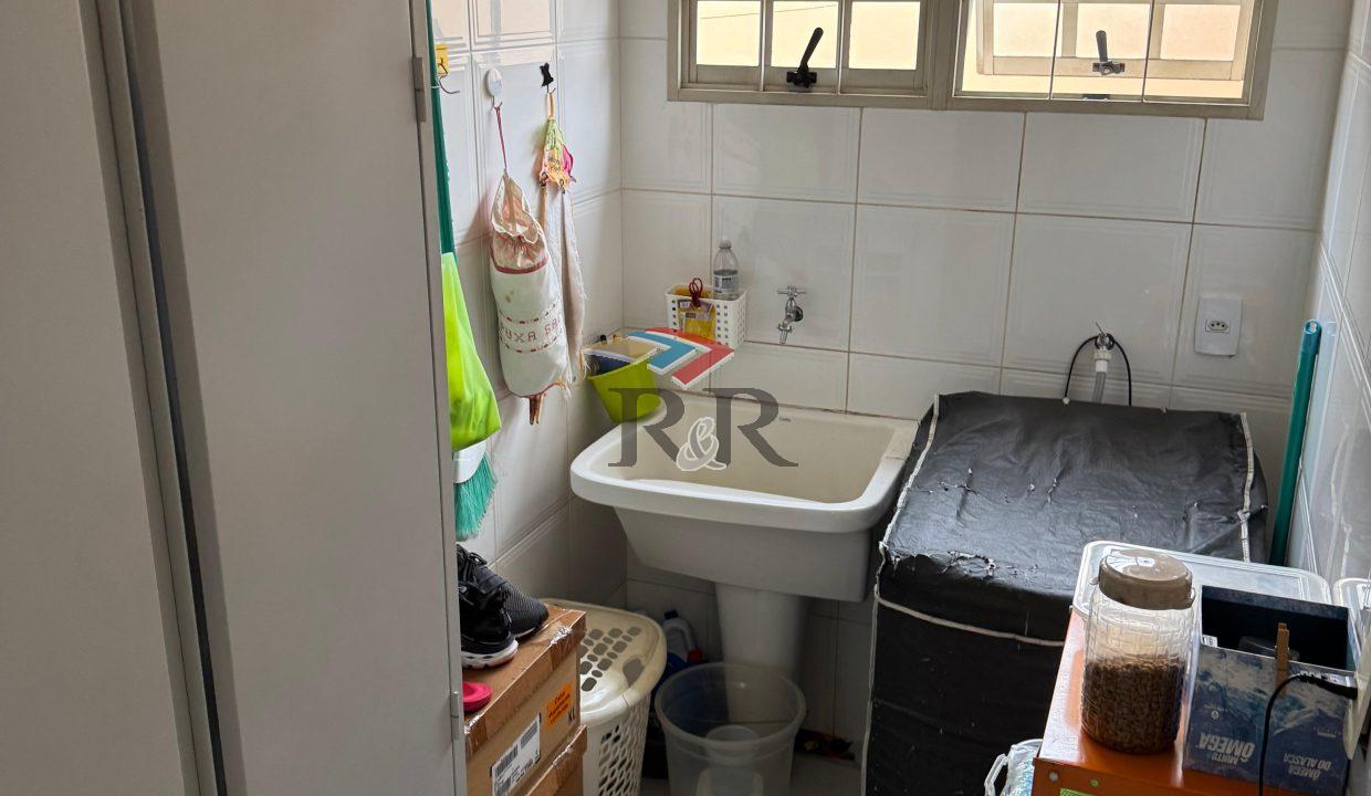 WhatsApp Image 2025-10-29 at 09.16.13 (1)